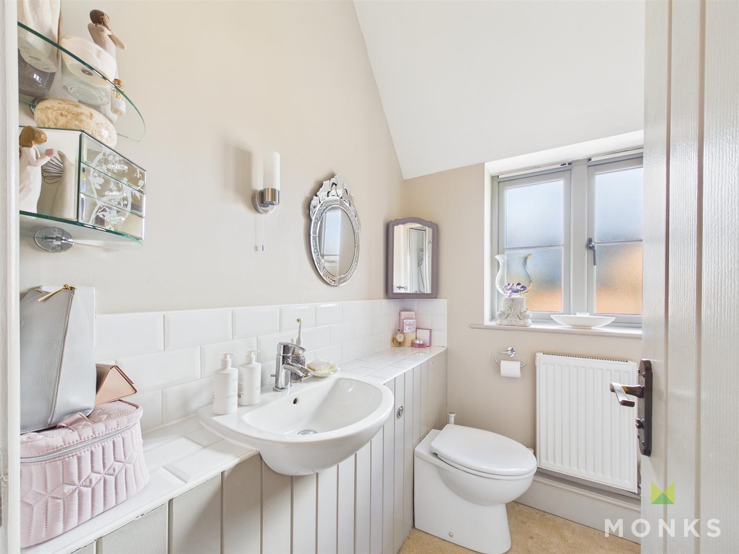 17 Penrhos Court, Whittington, SY11 4FA For Sale